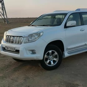 Toyota Land Cruiser Prado 2011