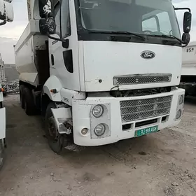 Ford Cargo 3535D 2015