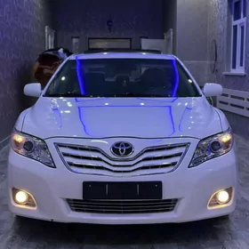 Toyota Camry 2011