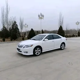 Toyota Camry 2010