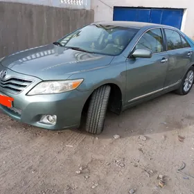 Toyota Camry 2011