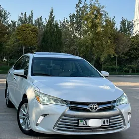 Toyota Camry 2017