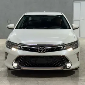 Toyota Camry 2018