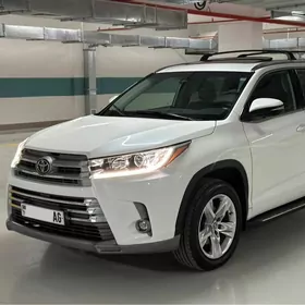 Toyota Highlander 2019