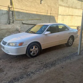 Toyota Camry 2001