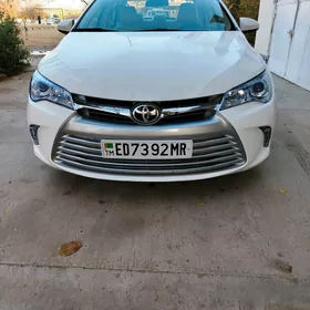 Toyota Camry 2015