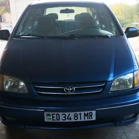 Toyota Sienna 2002