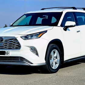 Toyota Highlander 2020