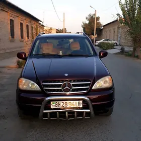 Mercedes-Benz ML350 2000