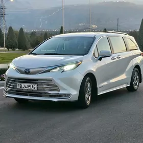 Toyota Sienna 2021