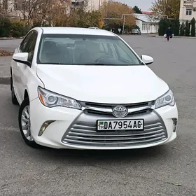 Toyota Camry 2015