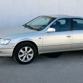 Toyota Camry 2001