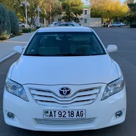 Toyota Camry 2010