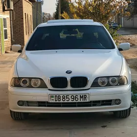 BMW E39 2001