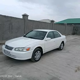 Toyota Camry 2000