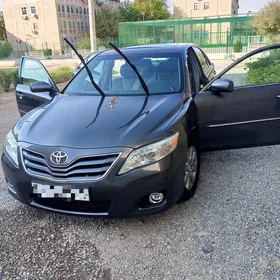 Toyota Camry 2011