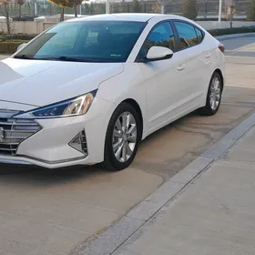 Hyundai Elantra 2020