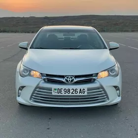 Toyota Camry 2016