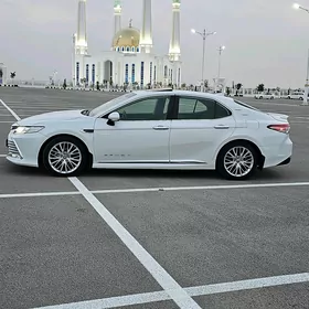 Toyota Camry 2018