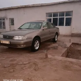 Toyota Avalon 1999