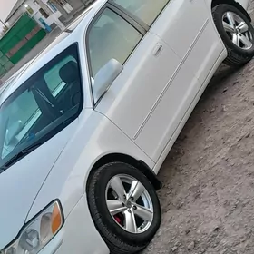 Toyota Avalon 2003