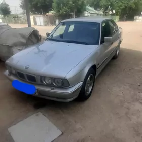 BMW 525 1990