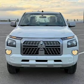 Mitsubishi L200 2024