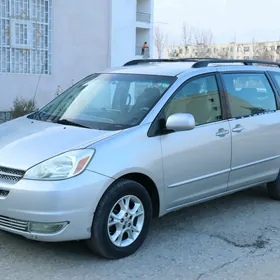 Toyota Sienna 2004