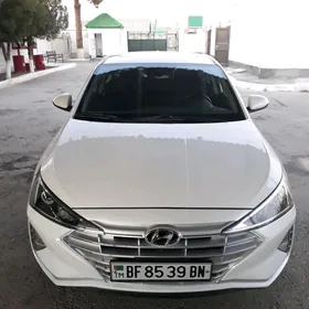 Hyundai Elantra 2020