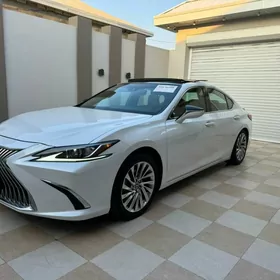 Lexus ES 350 2020