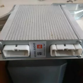 Усилитель JBL