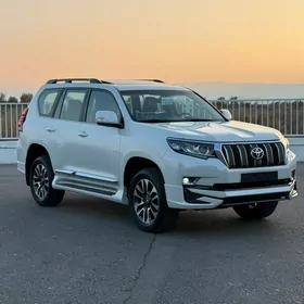 Toyota Land Cruiser Prado 2023