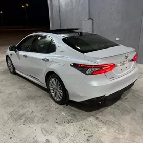 Toyota Camry 2022