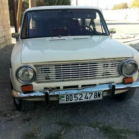 Lada 2104 1985