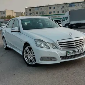 Mercedes-Benz E350 2011