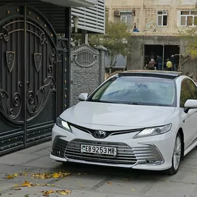 Toyota Camry 2018