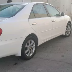 Toyota Camry 2004