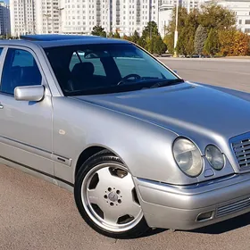 Mercedes-Benz E320 1999