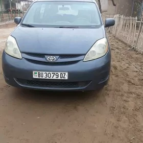 Toyota Sienna 2008