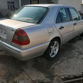 Mercedes-Benz C250 1997