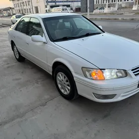 Toyota Camry 2000