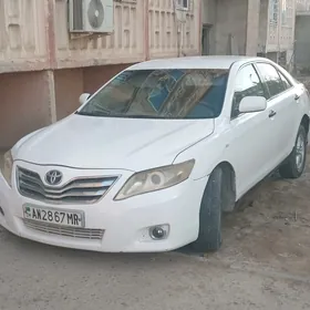 Toyota Camry 2010