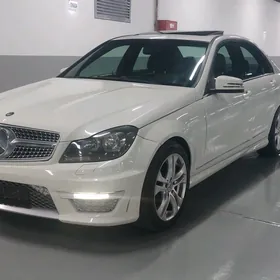 Mercedes-Benz C300 2010