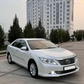 Toyota Camry 2013