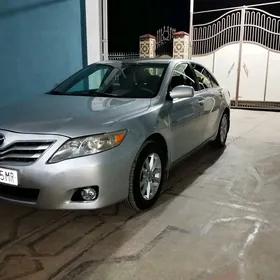 Toyota Camry 2010