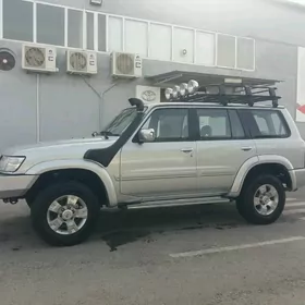 Nissan Patrol 2001