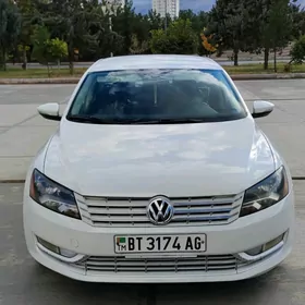 Volkswagen Passat 2012