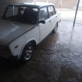 Lada 2107 1983