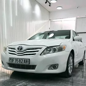 Toyota Camry 2011