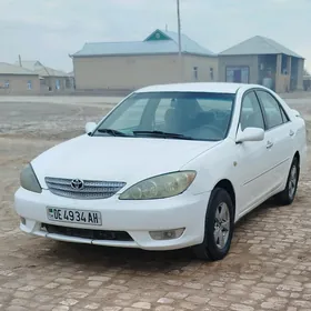 Toyota Camry 2004